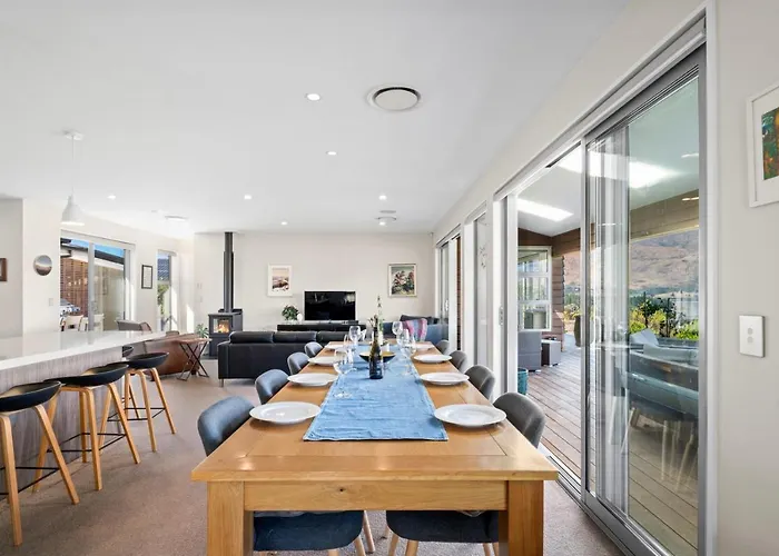 Vista Retreat - Holiday home Wanaka