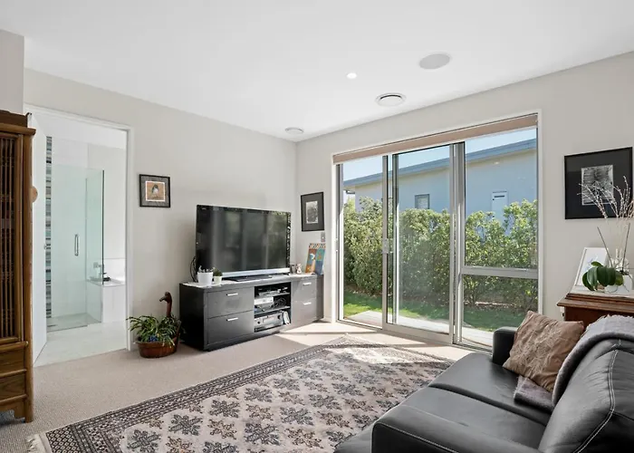Vista Retreat - Holiday home Wanaka